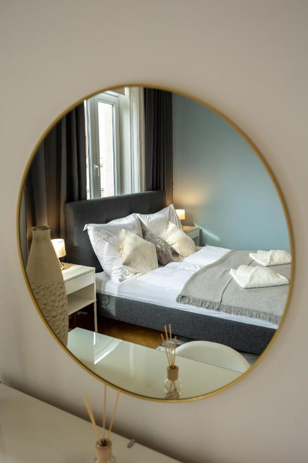 Astonishing Luxury Near Schönbrunn&westbahnhof Apartment Wien