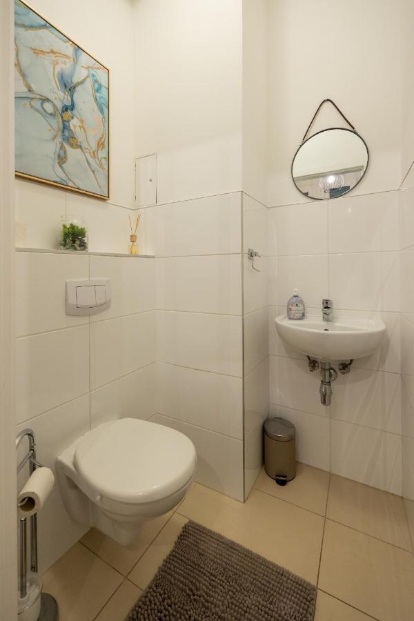 Apartment Astonishing Luxury Near Schönbrunn&westbahnhof Wien